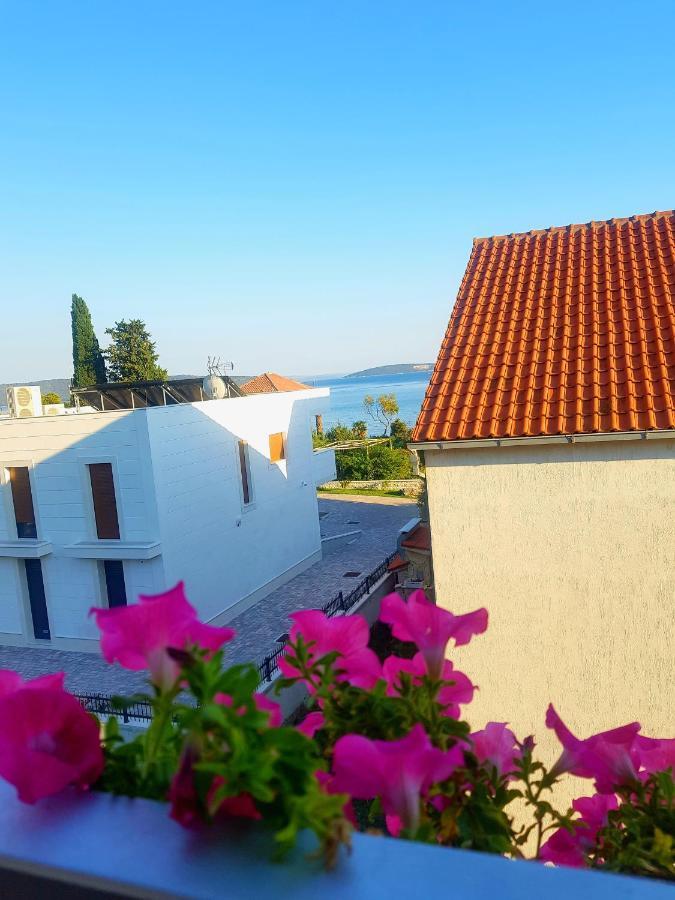 Apartments Aurora Kaštela Eksteriør billede